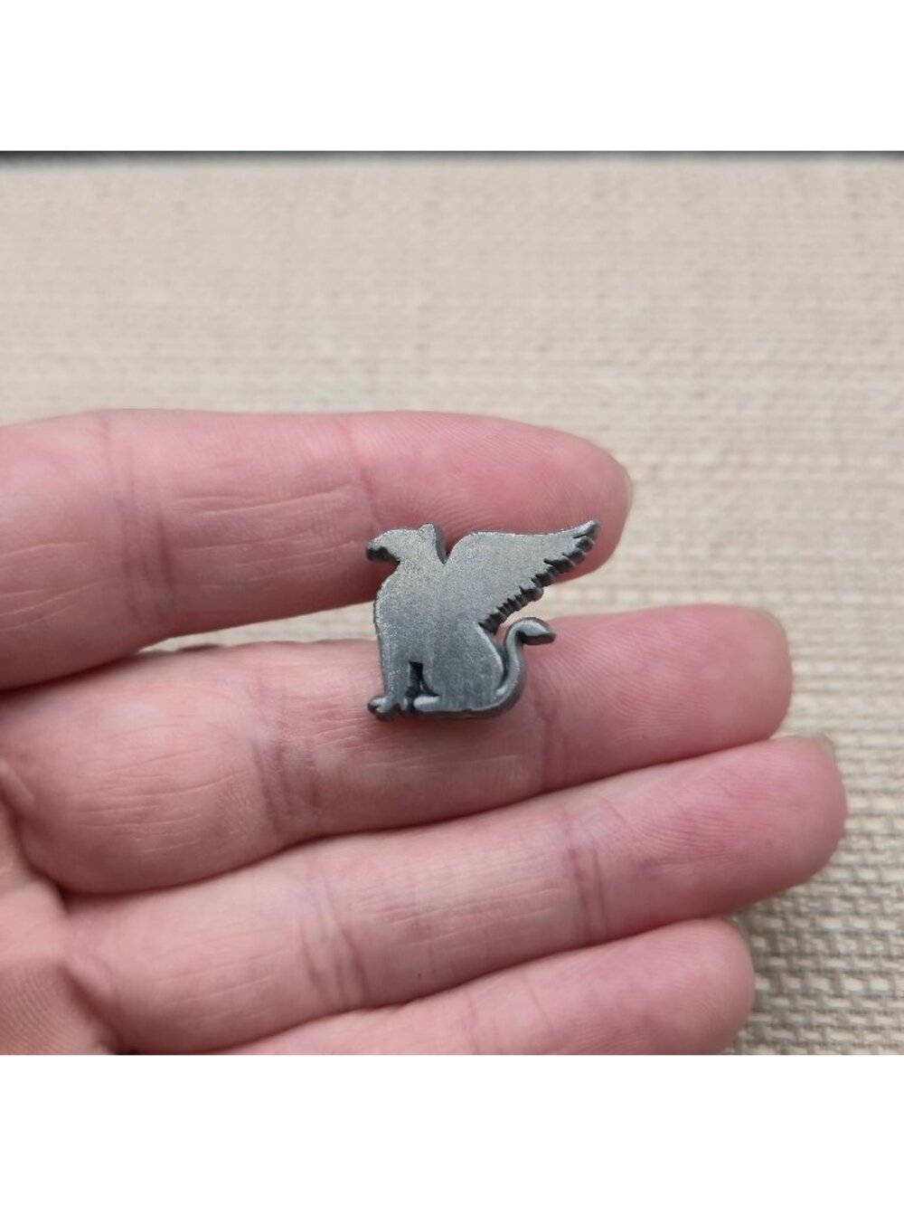 Vintage Raw Pewter Mythical Winged Griffin Sejant Heraldic Lapel Pin Badge A8772